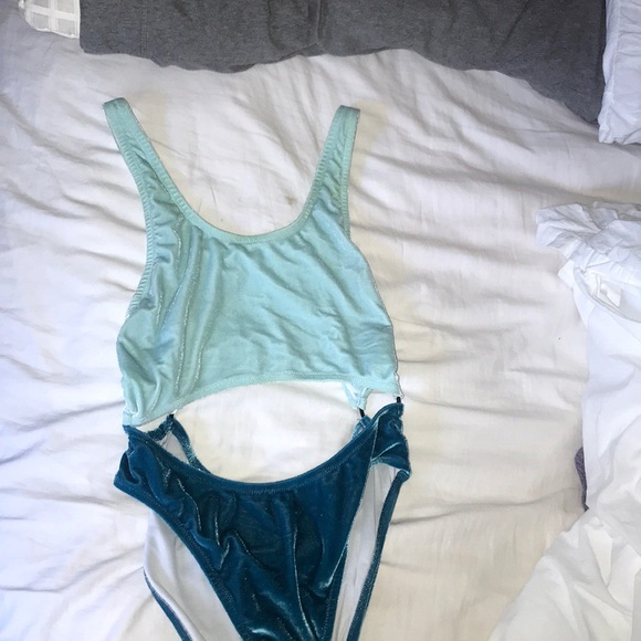 PINK one piece cut out - Picture 1 of 3